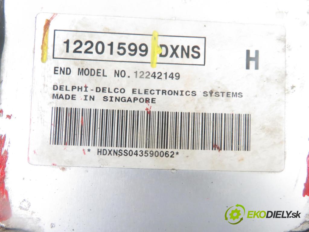 OPEL CORSA C (X01) HB 2005 59,00 1.2 16V Twinport 80 - Z 12 XEP 1229,00 řídící jednotka motora 12242149