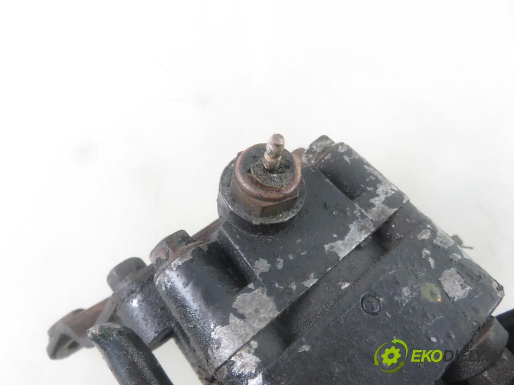 MAZDA 626 V (GF) LIFTBACK 2001 85,00 2 - FS 1991,00 Pumpa servočerpadlo 21G72187 (Servočerpadlá, pumpy riadenia)