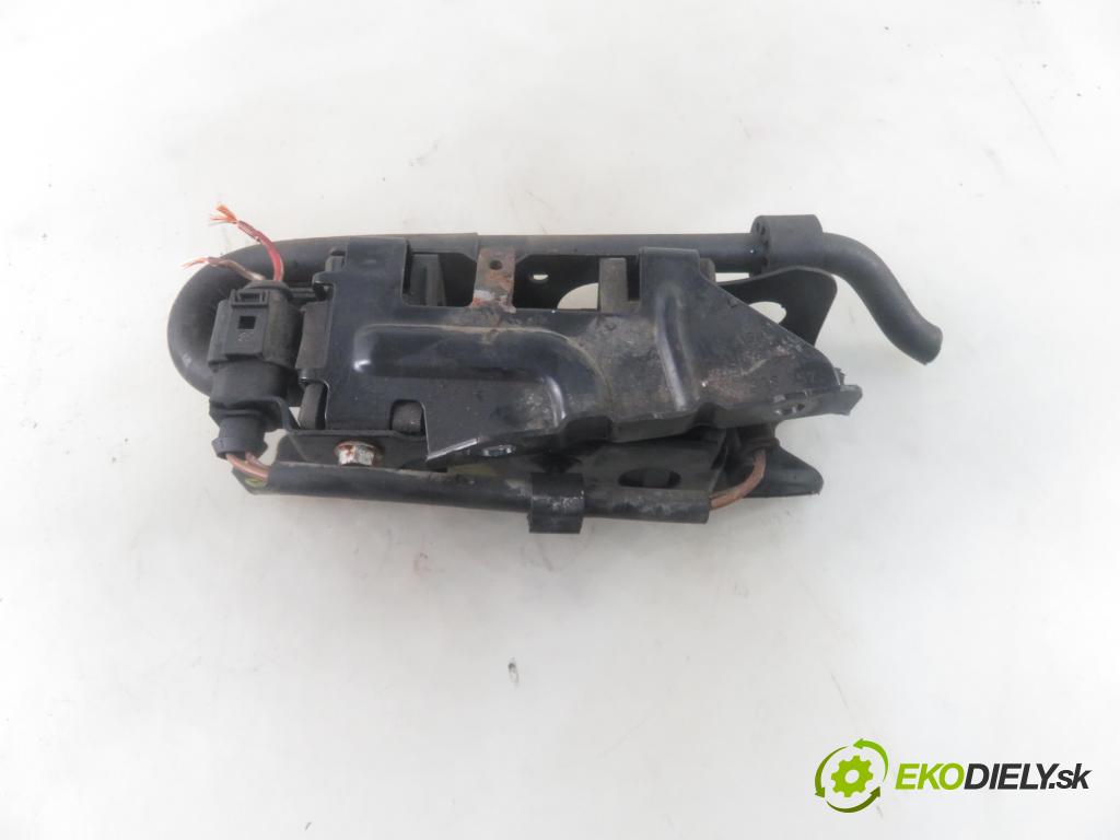 VW PASSAT B6 Variant (3C5) KOMBI 2005 103,00 2.0 TDI CR 16V 140 - CBAB 1968,00 pumpa paliva 5N0906274B