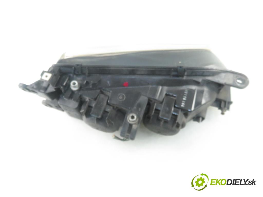 MAZDA 626 V (GF) LIFTBACK 2001 85,00 2 - FS 1991,00 Svetlo LP