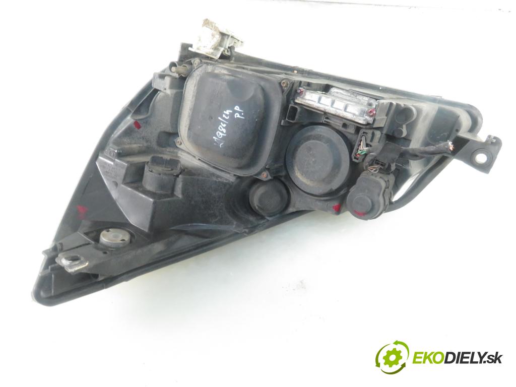 RENAULT ESPACE IV (JK0/1_) MINIVAN 2006 85,00 1.9 dCi 116 - F9Q 820 1870,00 Svetlo PP 8200394707