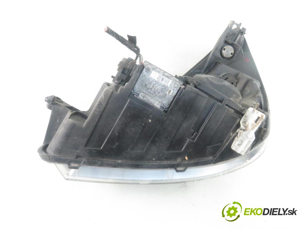 RENAULT ESPACE IV (JK0/1_) MINIVAN 2006 85,00 1.9 dCi 116 - F9Q 820 1870,00 Svetlo PP 8200394707