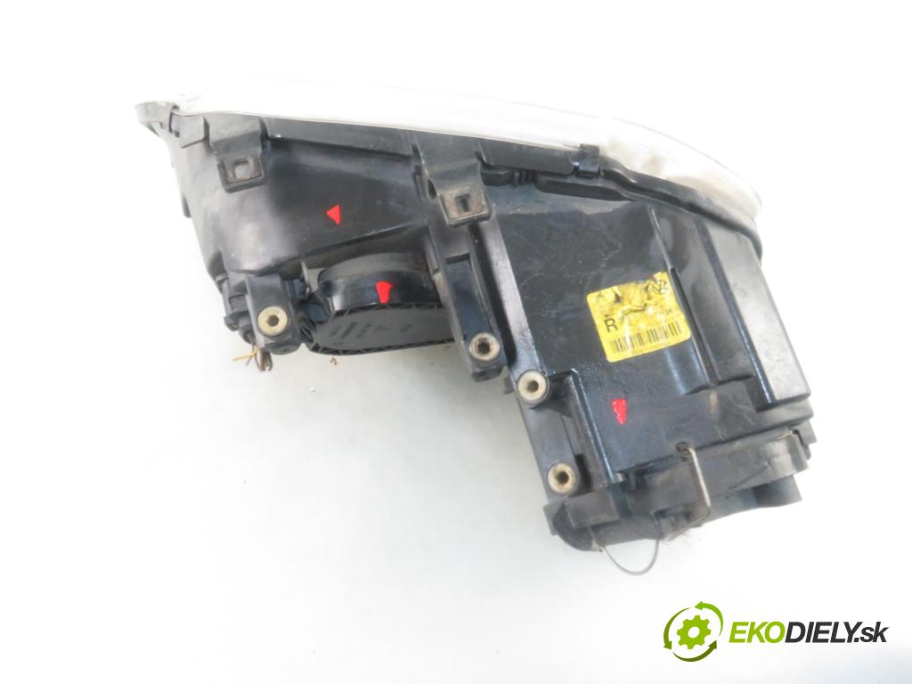 VW TOURAN (1T1, 1T2) MINIVAN 2005 77,00 1.9 TDI - BKC 1896,00 Svetlo PP 0301205202 ; 1T0941006F