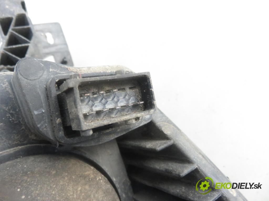 OPEL ZAFIRA B (A05) MINIVAN 2005 77,00 1.6 105 - Z 16 XEP 1598,00 Svetlo LP 0301214201 ; 24451052