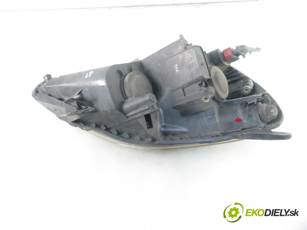 OPEL ZAFIRA B (A05) MINIVAN 2005 77,00 1.6 105 - Z 16 XEP 1598,00 Svetlo LP 0301214201 ; 24451052