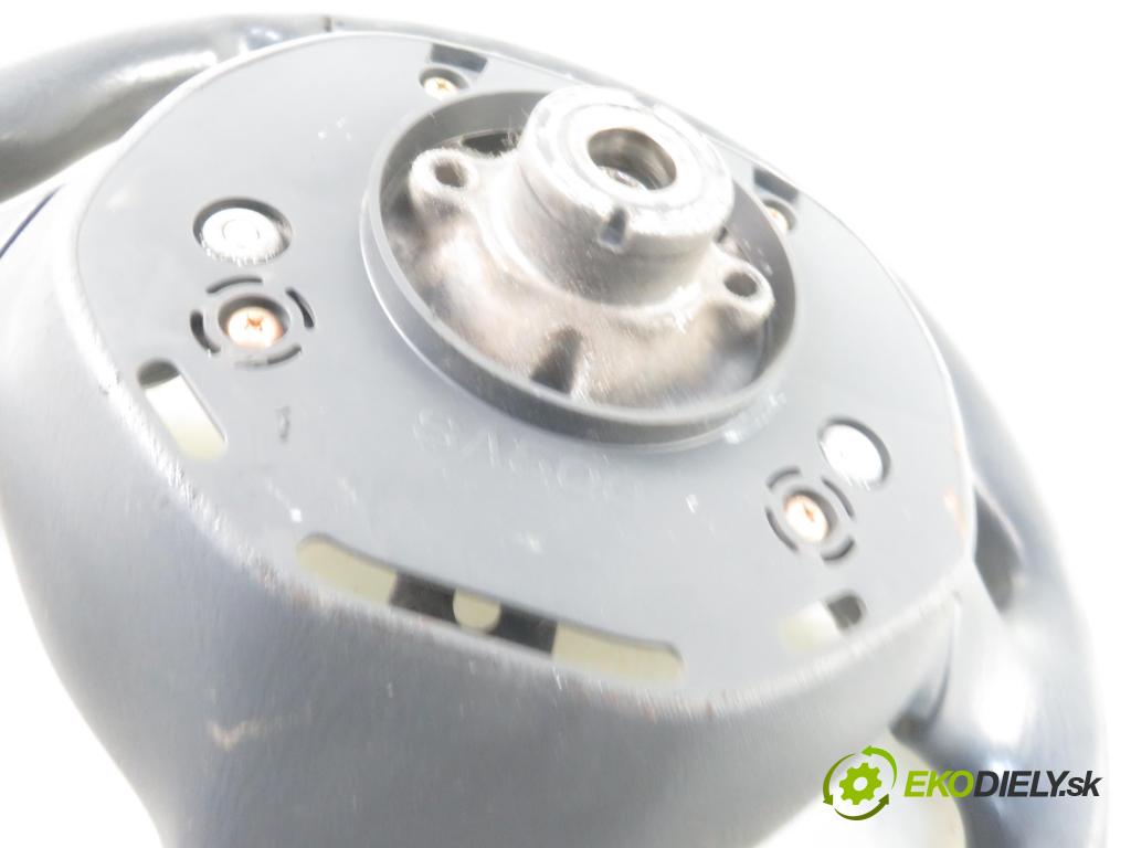 SUZUKI JIMNY (FJ) TERENOWY 2006 63,00 1.3 16V 4x4 (SN413) - 86 M13A 1328,00 Volant  (Volanty)