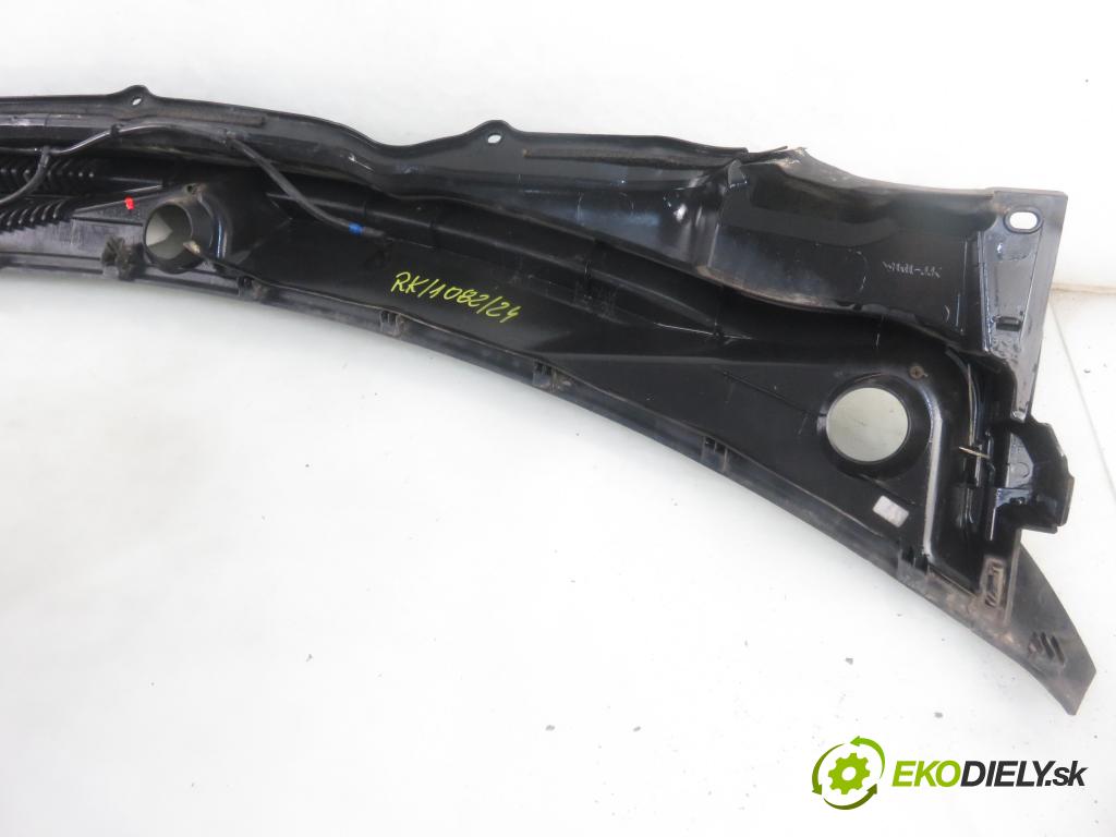 SUZUKI SWIFT IV (FZ, NZ) HB 2012 0,00 1.2 - K12M 1197,00 Torpédo, plast pod čelné okno 7237568L3 (Torpéda)