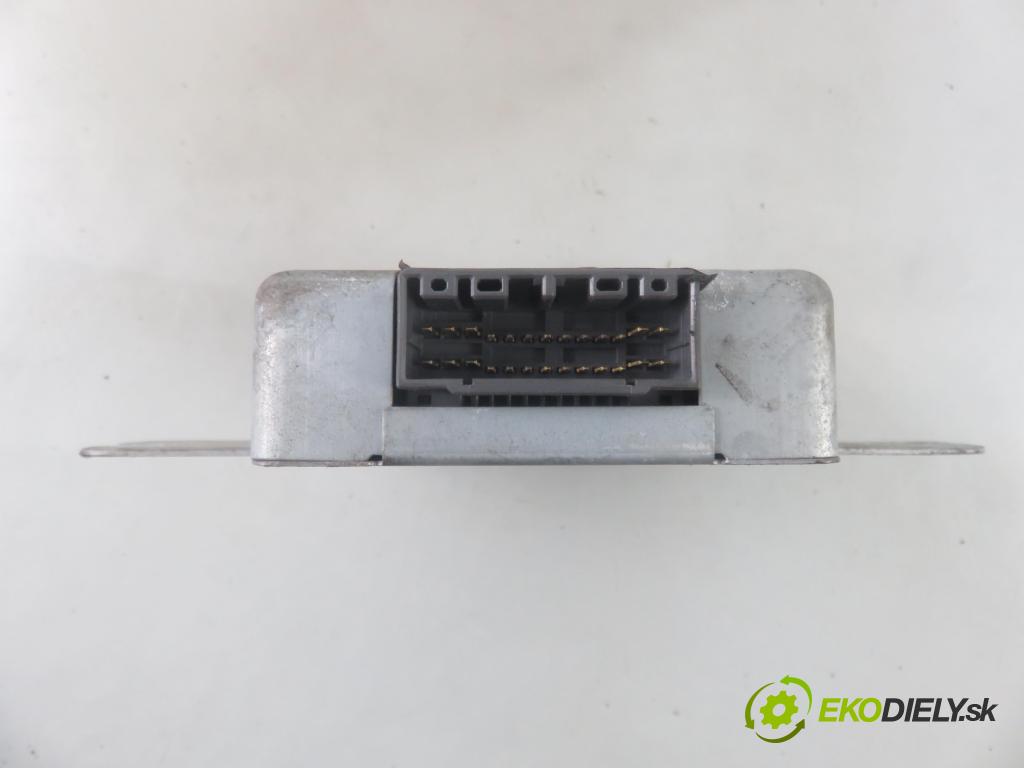 SUZUKI VITARA (ET, TA, TD) TERENOWY 1998 64,00 2.0 TD Intercooler Napęd na wszystkie koła (SV420D 1998,00 řídící jednotka motora 3888078E0