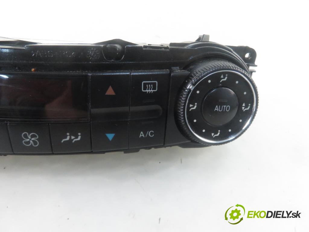 MERCEDES-BENZ KLASA E T-Model (S211) KOMBI 2005 165,00 E 320 T CDI V6 4-matic (211.289) 224 - OM 642.920 2987,00 Panel kúrenia KLIMATRONIK 2118301785