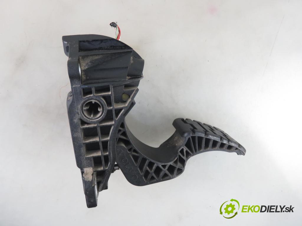 VOLVO FH II CIĄGNIK SIODŁOWY 2018 375,00 500 - D13C500 12777,00 Potenciometer plynu 84416421 (Potenciometer plynového pedálu)