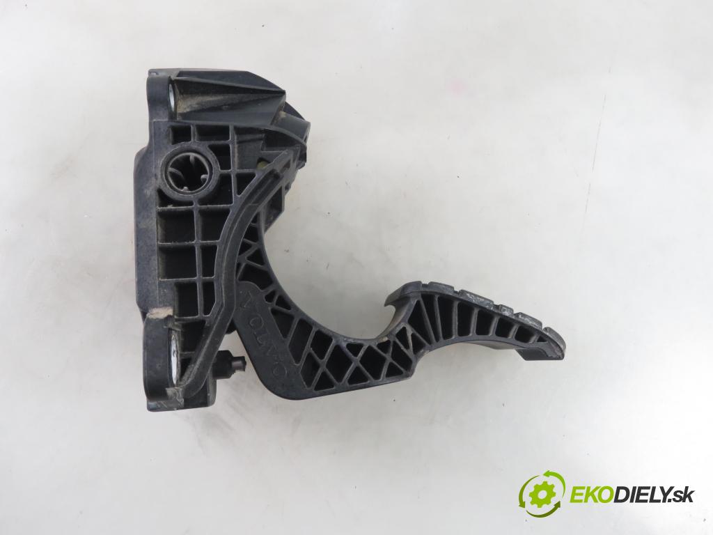 VOLVO FH II CIĄGNIK SIODŁOWY 2018 375,00 500 - D13C500 12777,00 Potenciometer plynu 84416421 (Potenciometer plynového pedálu)