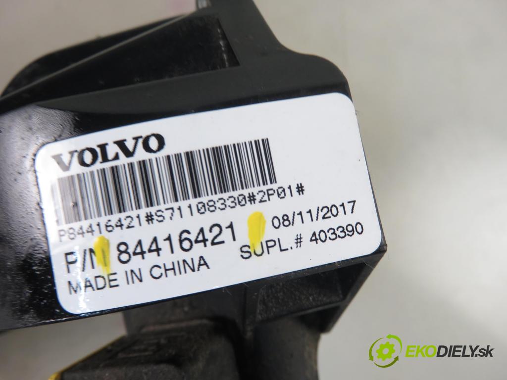 VOLVO FH II CIĄGNIK SIODŁOWY 2018 375,00 500 - D13C500 12777,00 Potenciometer plynu 84416421 (Potenciometer plynového pedálu)