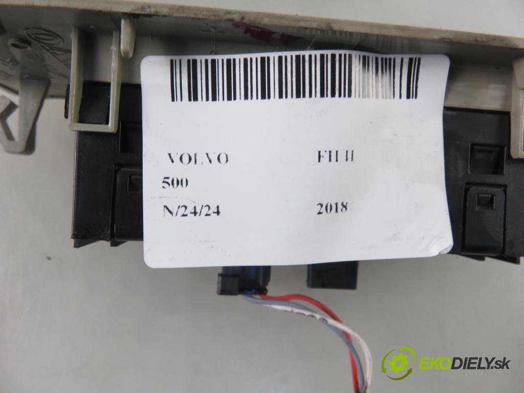 VOLVO FH II CIĄGNIK SIODŁOWY 2018 375,00 500 - D13C500 12777,00 vypínač / prepínač 22026373