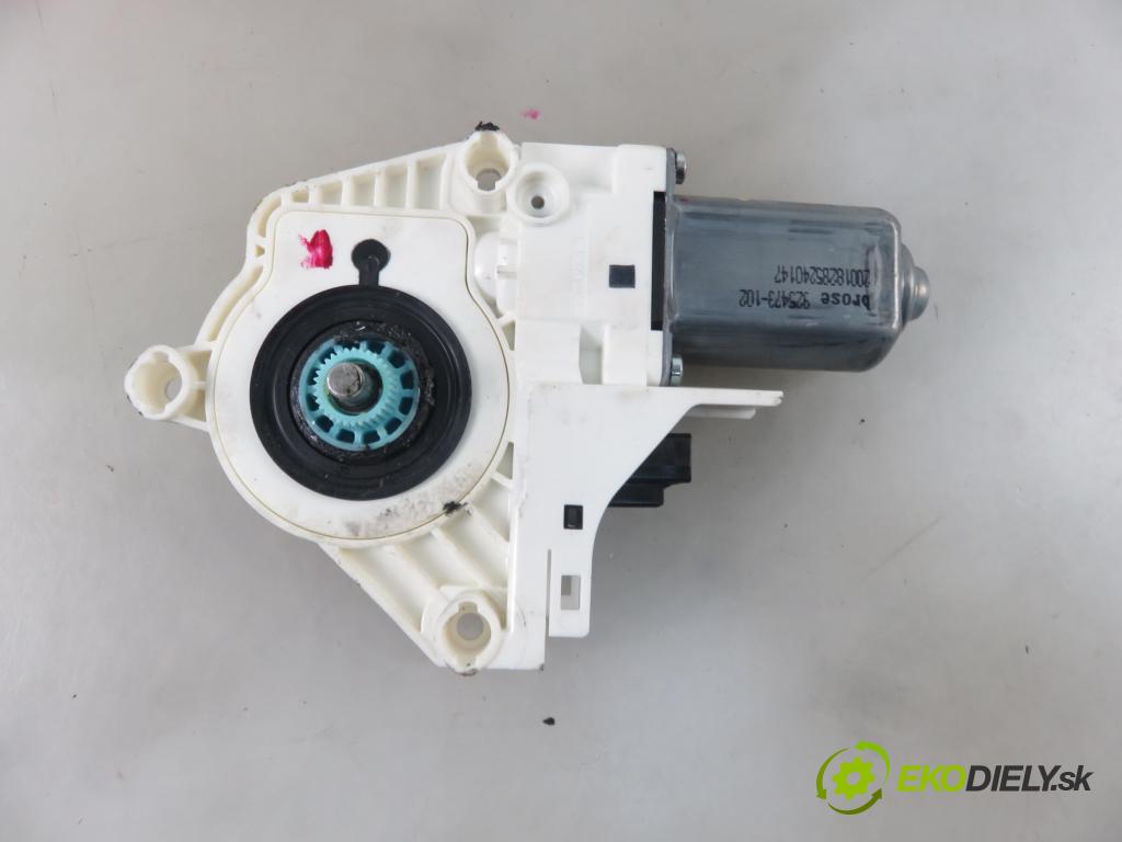 VOLVO FH II CIĄGNIK SIODŁOWY 2018 375,00 500 - D13C500 12777,00 motorek sťahovaní oken PP 82907373