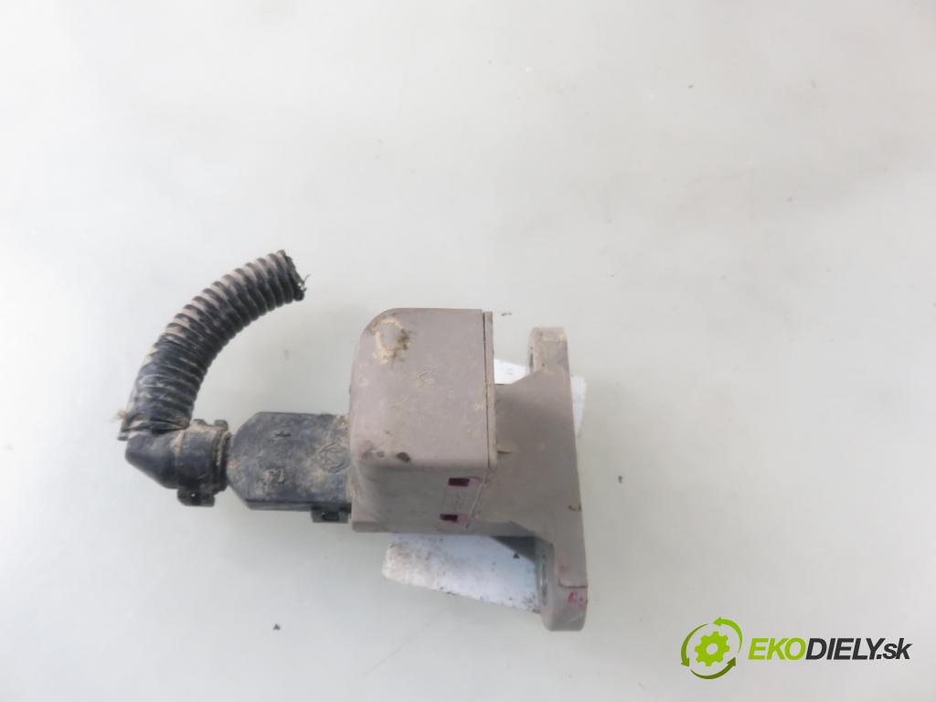 VOLVO FH II CIĄGNIK SIODŁOWY 2018 375,00 500 - D13C500 12777,00 Snímač 20382529