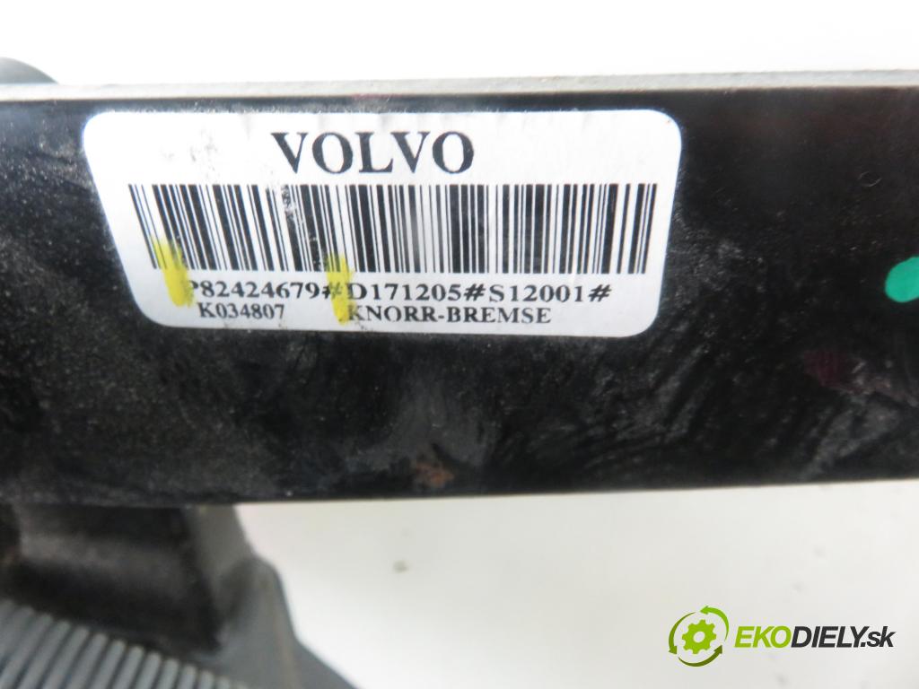 VOLVO FH II CIĄGNIK SIODŁOWY 2018 375,00 500 - D13C500 12777,00 PEDAL brzdy 82424679 ; 82424691