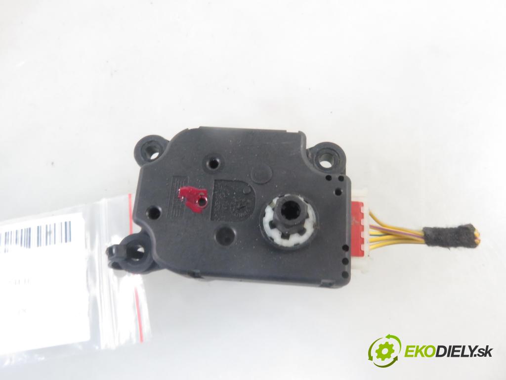 VOLVO FH II CIĄGNIK SIODŁOWY 2018 375,00 500 - D13C500 12777,00 Motorček dverí kúrenia A7584004