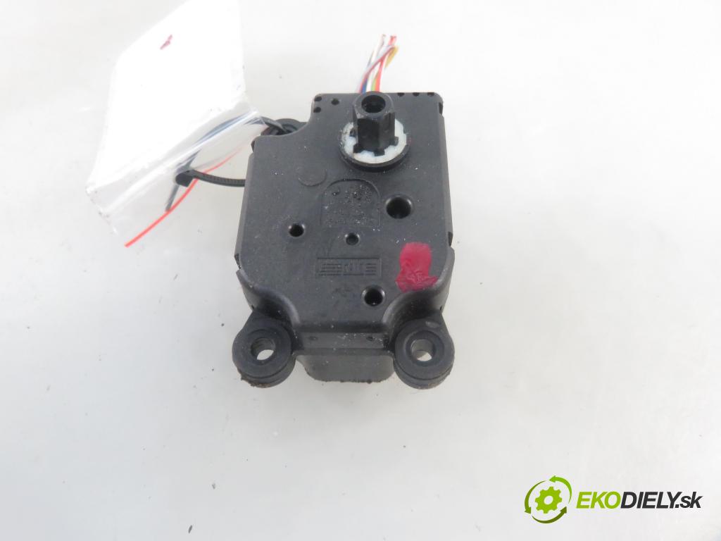 VOLVO FH II CIĄGNIK SIODŁOWY 2018 375,00 500 - D13C500 12777,00 Motorček dverí kúrenia A7584004