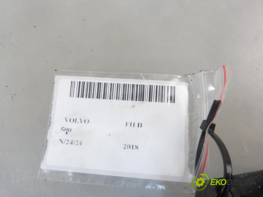 VOLVO FH II CIĄGNIK SIODŁOWY 2018 375,00 500 - D13C500 12777,00 Motorček dverí kúrenia A7584004