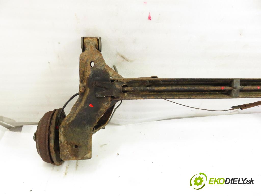 OPEL CORSA B (S93) HB 1998 40,00 1.0 i 12V 54 - X 10 XE 973,00 výztuha zadní část