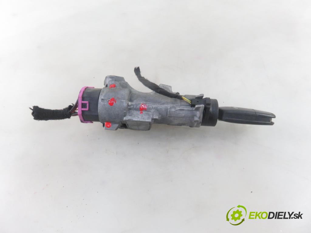 AUDI A2 (8Z0) HB 2002 55,00 1.4 TDI - AMF 1422,00 spinačka 4B0905851C (Spínacie skrinky a kľúče)