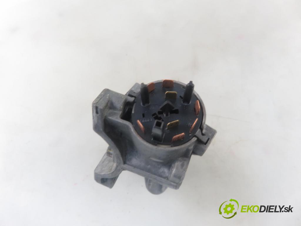 AUDI A2 (8Z0) HB 2002 55,00 1.4 TDI - AMF 1422,00 spinačka 4B0905851C (Spínacie skrinky a kľúče)