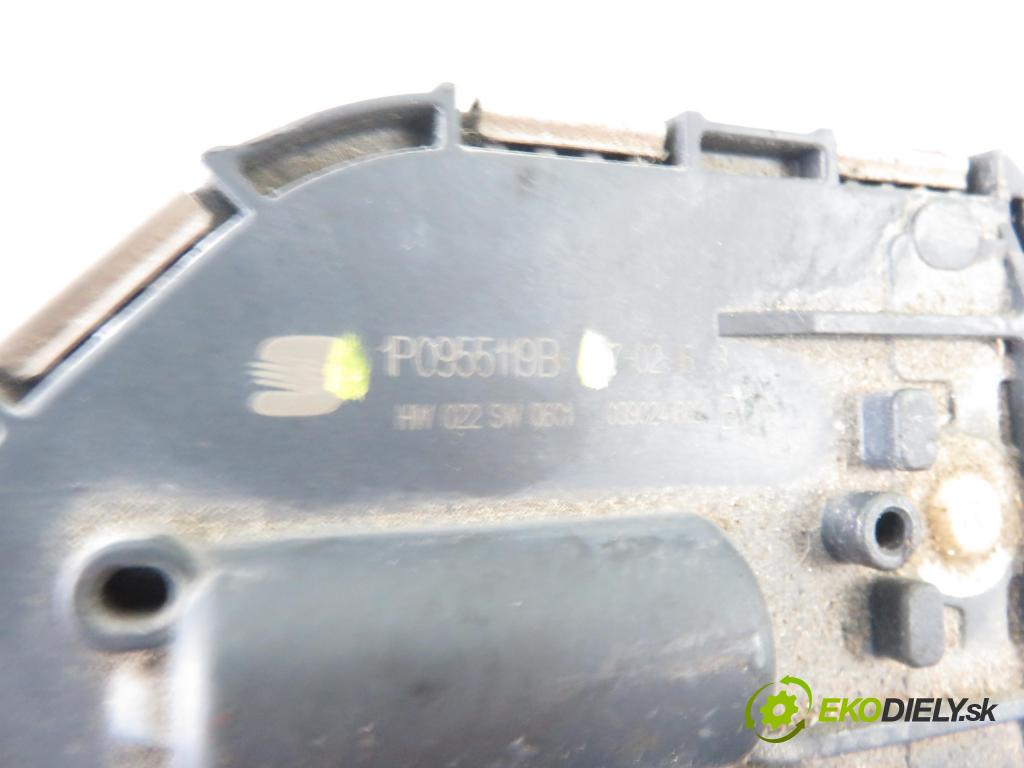 SEAT LEON (1P1) HB 2007 75,00 1.6 - BSE 1595,00 motorek stěračů PŘEDNÍ: 1P0955119B ; 1397220534