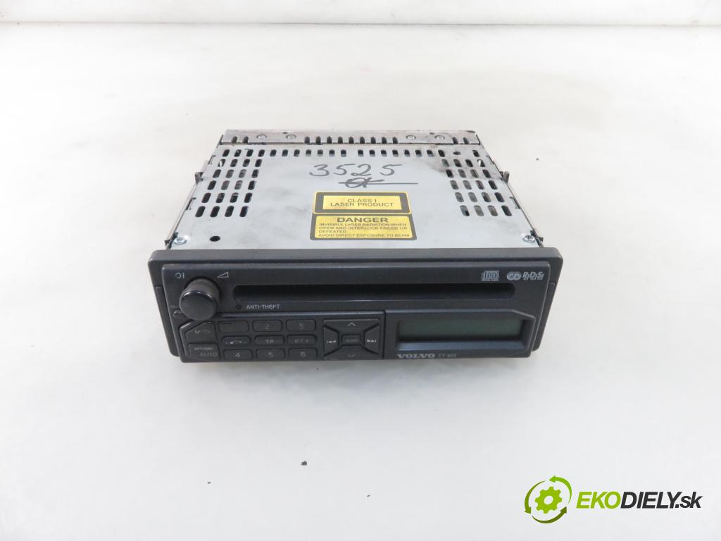 VOLVO V40 Kombi (645) KOMBI 2001 75,00 1.9 DI 102 - D 4192 T4 1870,00 RADIO CD 8633020