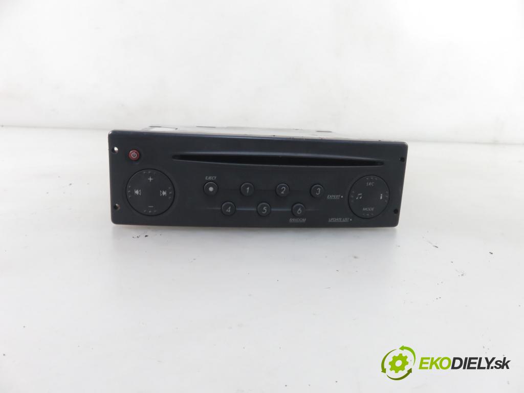 RENAULT ESPACE IV (JK0/1_) MINIVAN 2006 85,00 1.9 dCi 116 - F9Q 820 1870,00 RADIO 8200483747