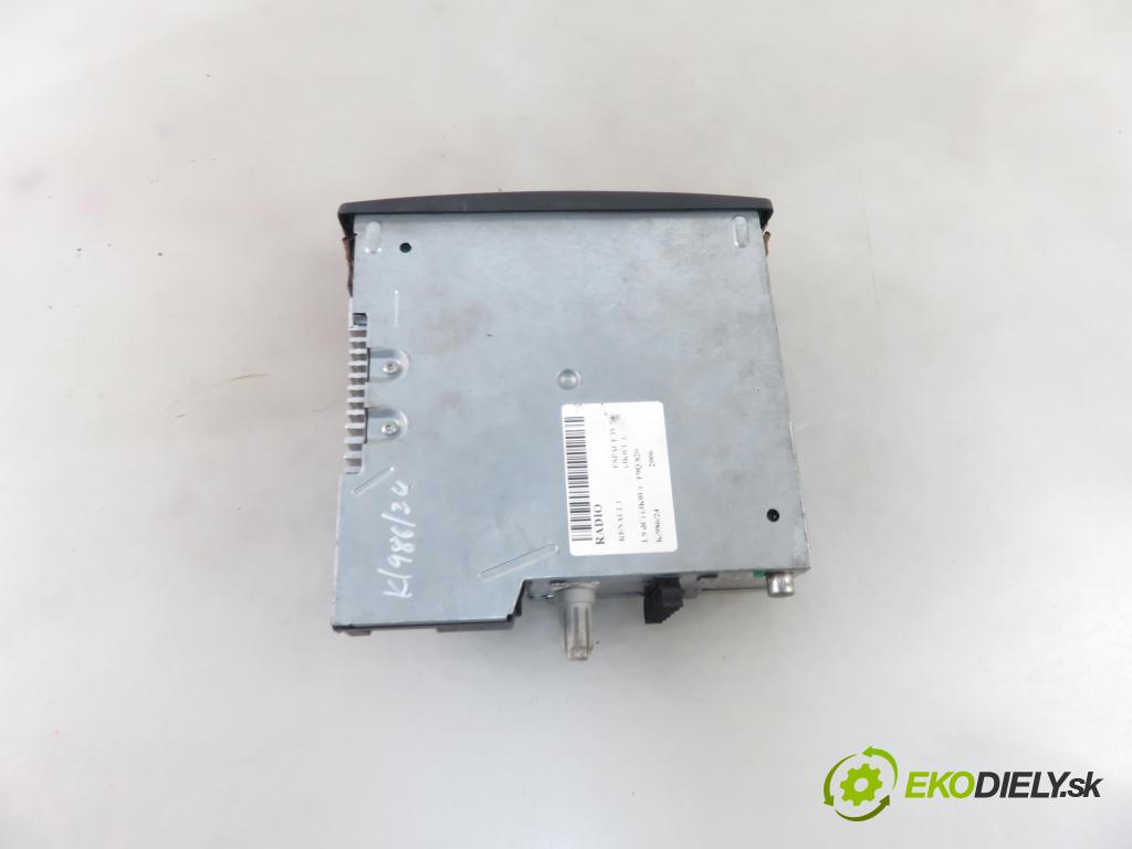 RENAULT ESPACE IV (JK0/1_) MINIVAN 2006 85,00 1.9 dCi 116 - F9Q 820 1870,00 RADIO 8200483747