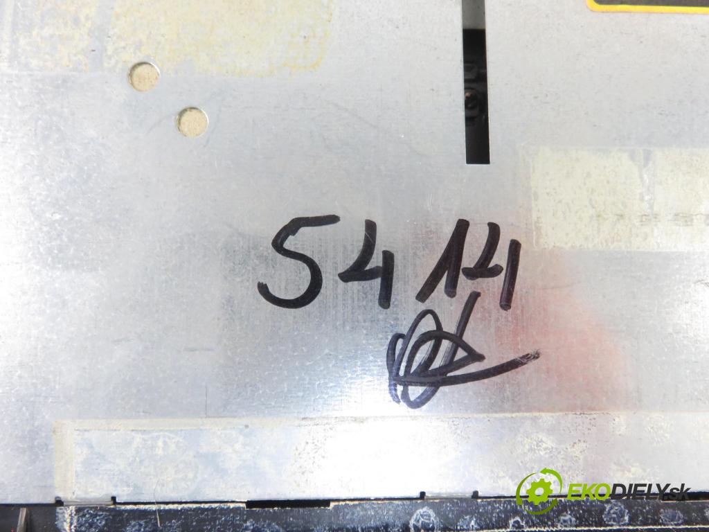 ALFA ROMEO 147 (937_) HB 2003 77,00 1.6 16V T.SPARK ECO 105 - AR 37203 1598,00 RADIO CD