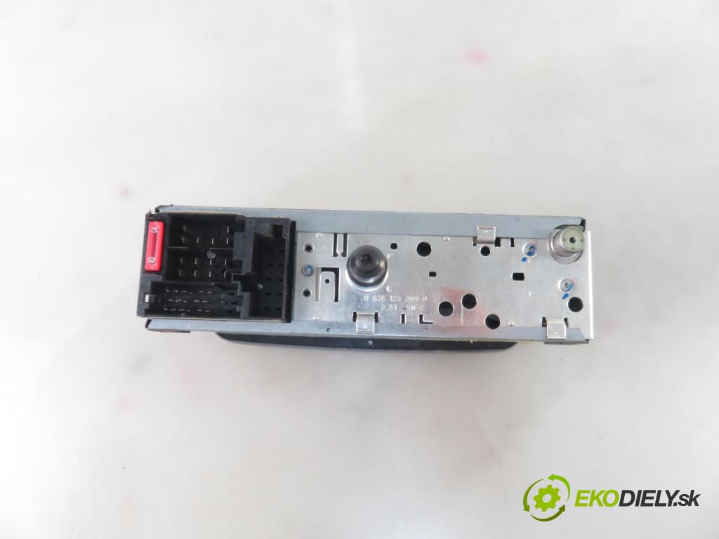 ALFA ROMEO 147 (937_) HB 2003 77,00 1.6 16V T.SPARK ECO 105 - AR 37203 1598,00 RADIO CD