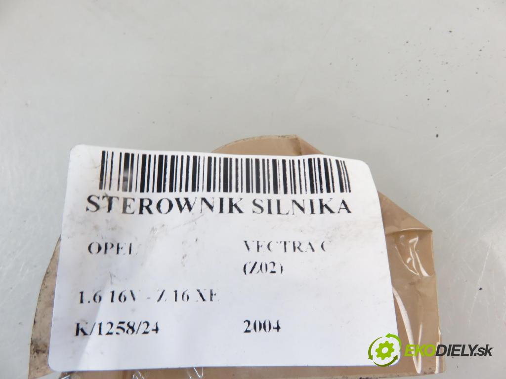 OPEL VECTRA C (Z02) SEDAN 2004 74,00 1.6 16V - Z 16 XE 1598,00 řídící jednotka motora 12242010