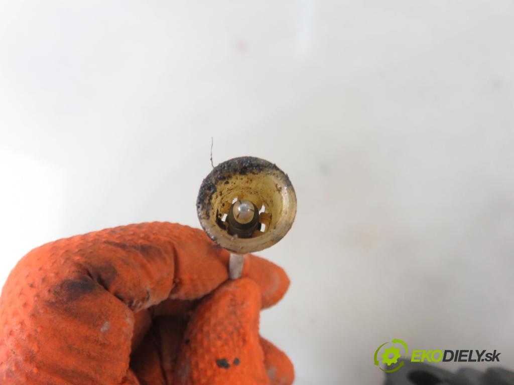 VOLVO FH II CIĄGNIK SIODŁOWY 2018 375,00 500 - D13C500 12777,00 KOMPRESOR: klimatizácie  (Kompresor klimatizácie)