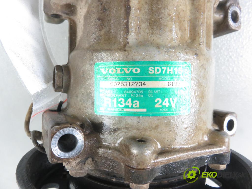 VOLVO FH II CIĄGNIK SIODŁOWY 2018 375,00 500 - D13C500 12777,00 KOMPRESOR: klimatizácie  (Kompresor klimatizácie)