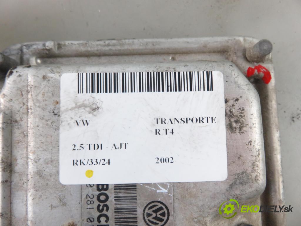 VW TRANSPORTER IV Skrzynia (70XA) BUS 2002 65,00 2.5 TDI - AJT 2461,00 řídící jednotka motora 074906018AK ; 0281010462