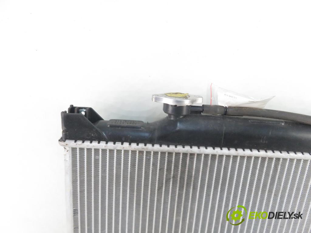 SUZUKI VITARA (ET, TA, TD) TERENOWY 1998 64,00 2.0 TD Intercooler Napęd na wszystkie koła (SV420D 1998,00 chladič vody
