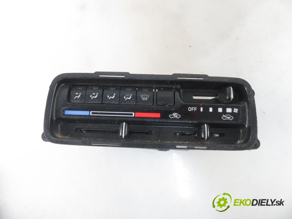 SUZUKI GRAND VITARA I (FT, HT) TERENOWY 2002 94,00 2.0 4x4 128 - J20A 1995,00 Panel kúrenia KLIMATIZACE: 7455065D