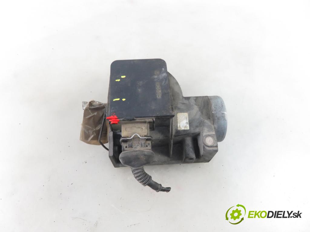 AUDI 80 (8C, B4) SEDAN 1992 66,00 1.9 TDI - 1Z 1896,00 váha vzduchu vzduchu 0281002072 ; 028906301