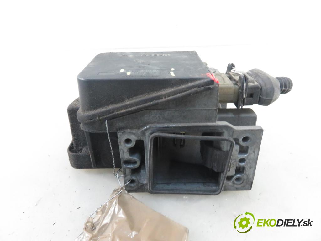 AUDI 80 (8C, B4) SEDAN 1992 66,00 1.9 TDI - 1Z 1896,00 váha vzduchu vzduchu 0281002072 ; 028906301