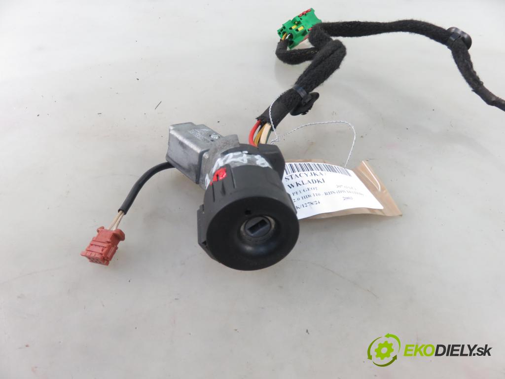 PEUGEOT 307 (3A/C) HB 2003 79,00 2.0 HDi 110 - RHS 1997,00 spinačka 9648445180 (Spínacie skrinky a kľúče)