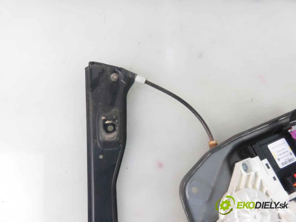 VW GOLF V (1K1) HB 2004 85,00 1.6 FSI - BAG 1598,00 Mechanizmus okien 1K0959793C ; 1K4837401E