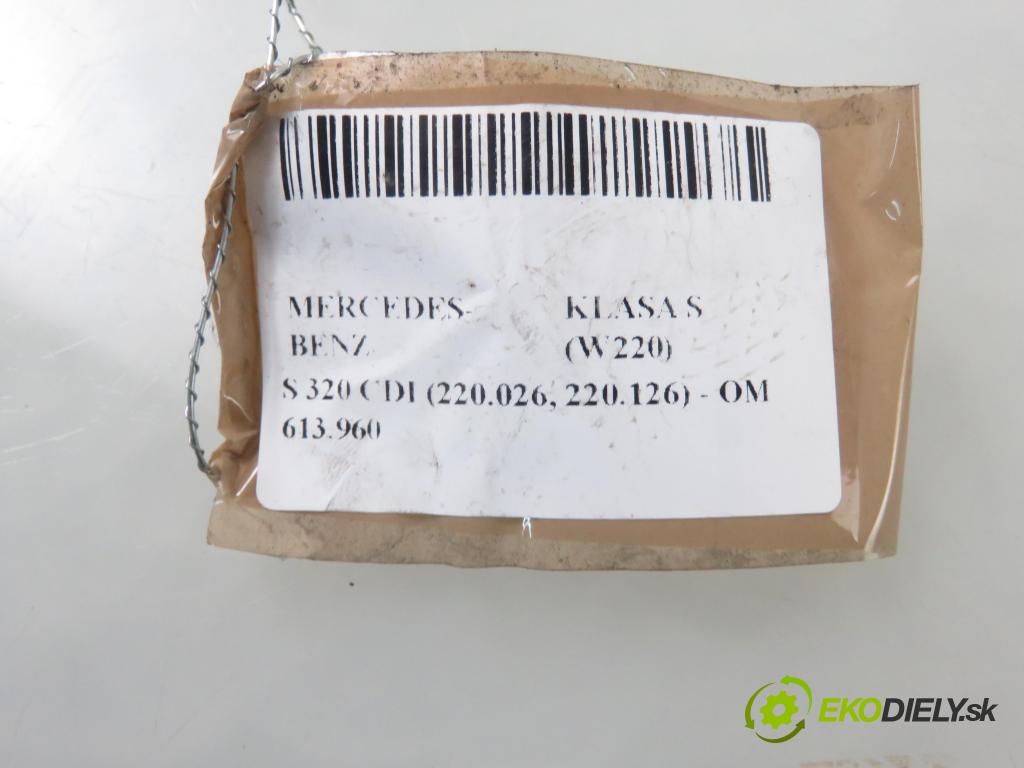 MERCEDES-BENZ KLASA S (W220) SEDAN 2001 145,00 S 320 CDI 197 - OM 613.960 3222,00 prepínač ovládania SEDADLO: 2208219251