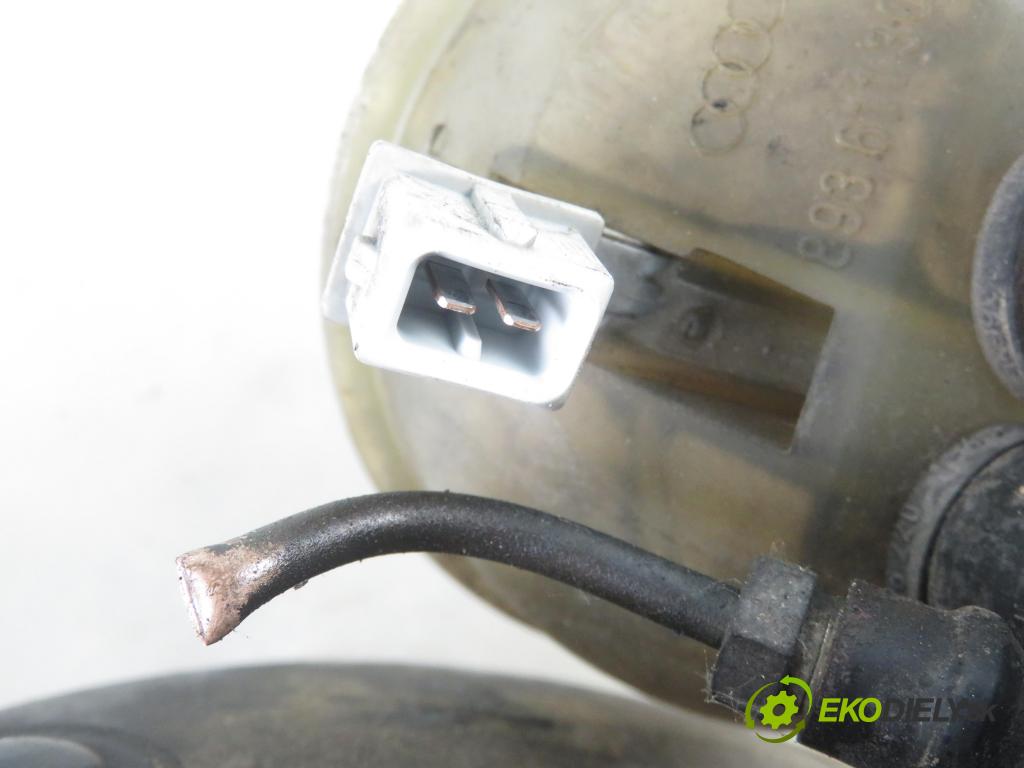 AUDI 80 (8C, B4) SEDAN 1992 66,00 1.9 TDI - 1Z 1896,00 Posilovač 893612105B (Servočerpadlá, pumpy riadenia)