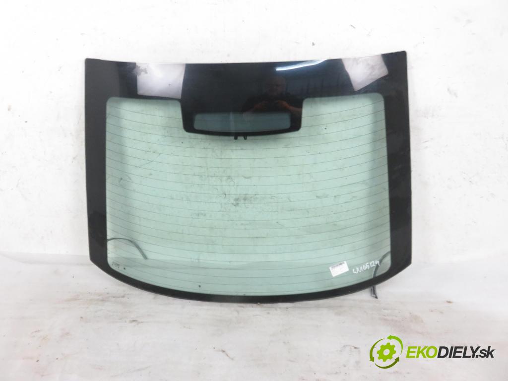 SKODA OCTAVIA I (1U2) LIFTBACK 1999 81,00 1.9 TDI - AHF 1896,00 Okno zadné kapota