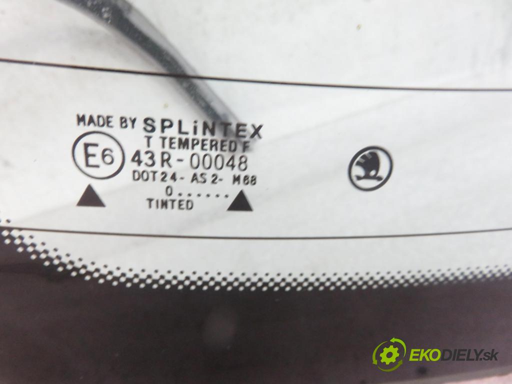 SKODA OCTAVIA I (1U2) LIFTBACK 1999 81,00 1.9 TDI - AHF 1896,00 Okno zadné kapota