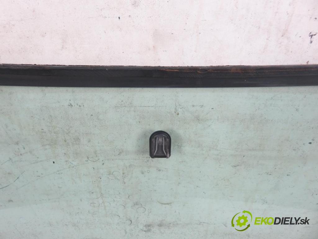 SUZUKI GRAND VITARA I (FT, HT) TERENOWY 2002 94,00 2.0 4x4 128 - J20A 1995,00 okno PŘEDNÍ 