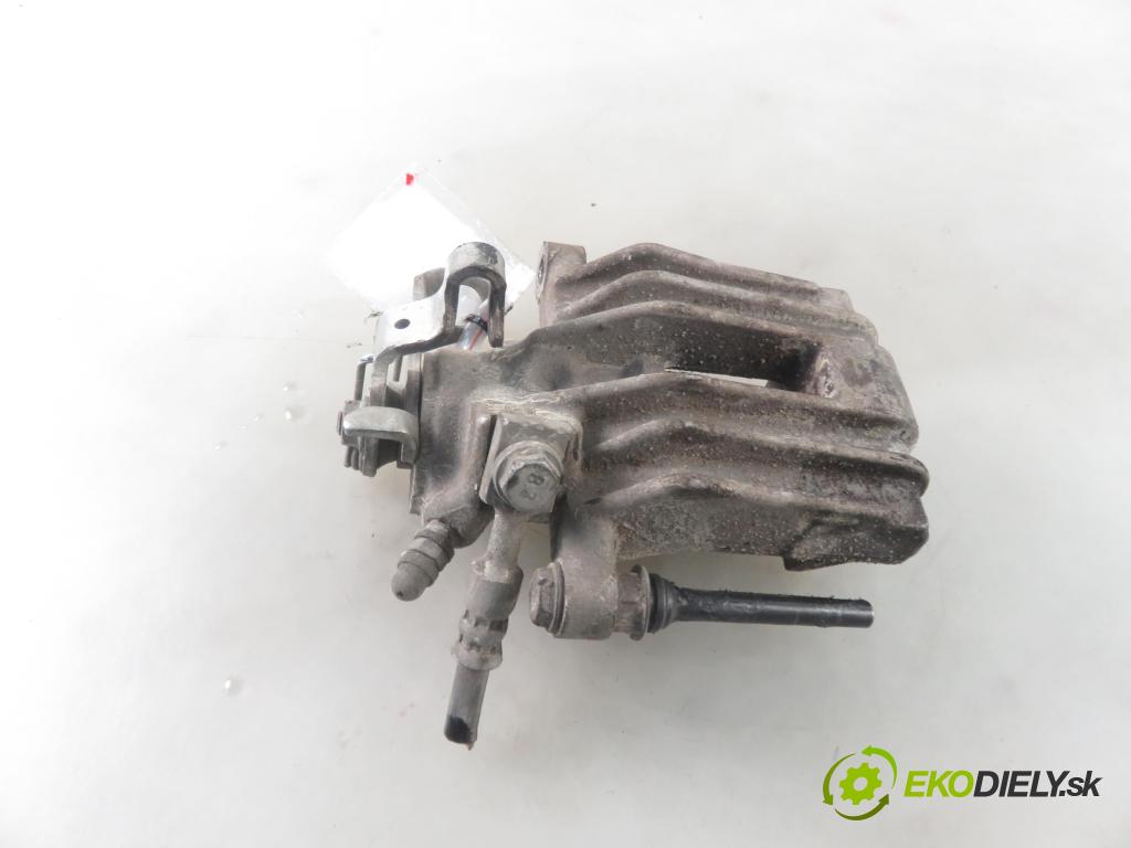 AUDI A3 (8L1) HB 2001 74,00 1.9 TDI - ATD 1896,00 Brzdič strmeň LT