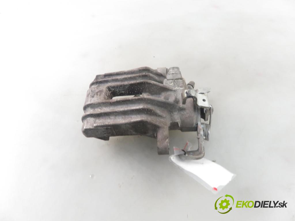 AUDI A3 (8L1) HB 2001 74,00 1.9 TDI - ATD 1896,00 Brzdič strmeň LT