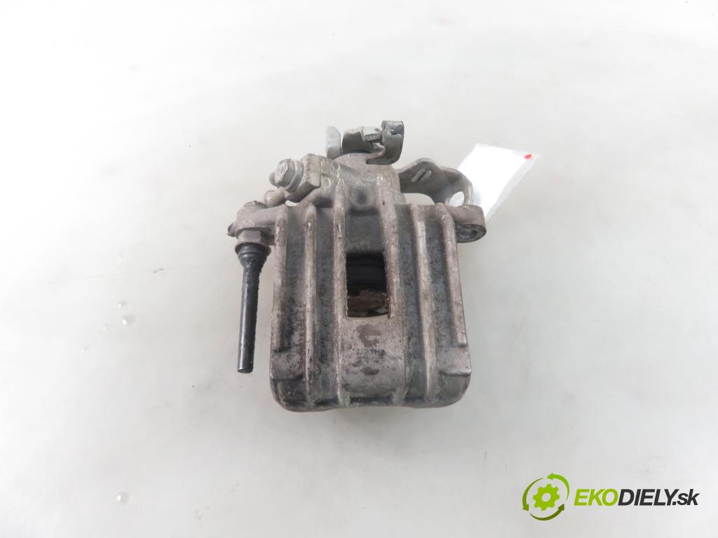 AUDI A3 (8L1) HB 2001 74,00 1.9 TDI - ATD 1896,00 Brzdič strmeň LT